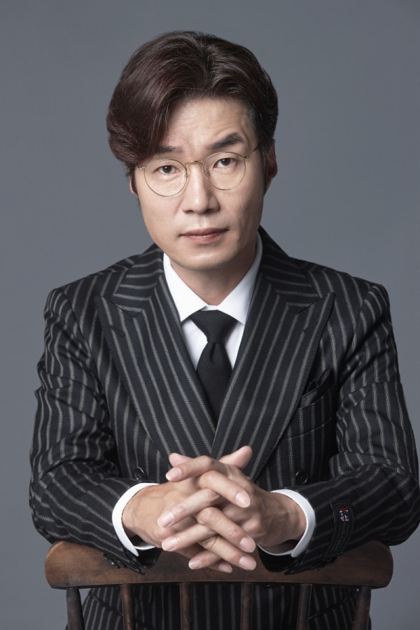 Actor Song Young-gyu plays the role of Seoul mayor ‘Jang Jin-gu’ in ‘The Resurrection of the Seven’… The inner self of a person who is meticulous in the face of power is carefully captured.