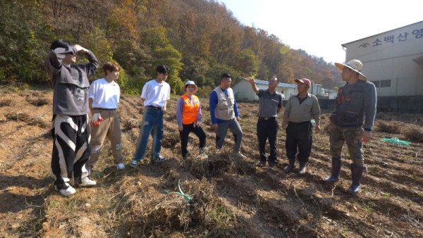 <Birth of a Worker> Cravity transforms into a ‘farming idol’!