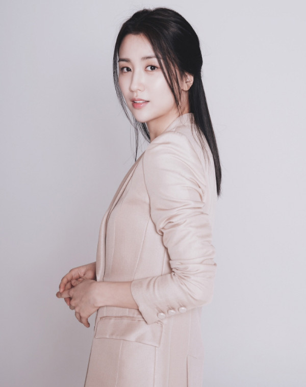 <Documentary Insight> ‘Ryu Soo-young ♥’ Park Ha-seon “I was moved to tears while recording... I had a meaningful time” Participated in the narration of ‘Today’s Miracle’, a documentary about the lives of seriously ill pediatric patients