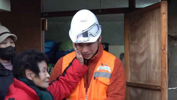 <The Birth of a Worker> ‘Monk Newjin’ Yoon Seong-ho, goes on a blind date as soon as he comes down to the secular world?!